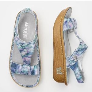 Alegria Kendra Impressionisa watercolor seashell sandals size 37